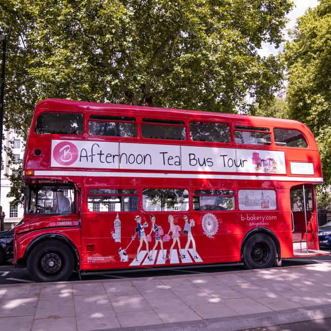 London: Afternoon Tea Sightseeing Bus Tour - The Westminster corridor: Big Ben, Parliament, Westminster Abbey, and Downing Street