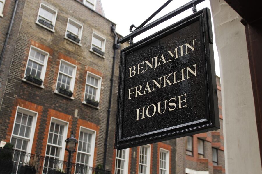 London: Architecture Tour of Benjamin Franklin House - Photos, questions, and the small rules that keep things smooth