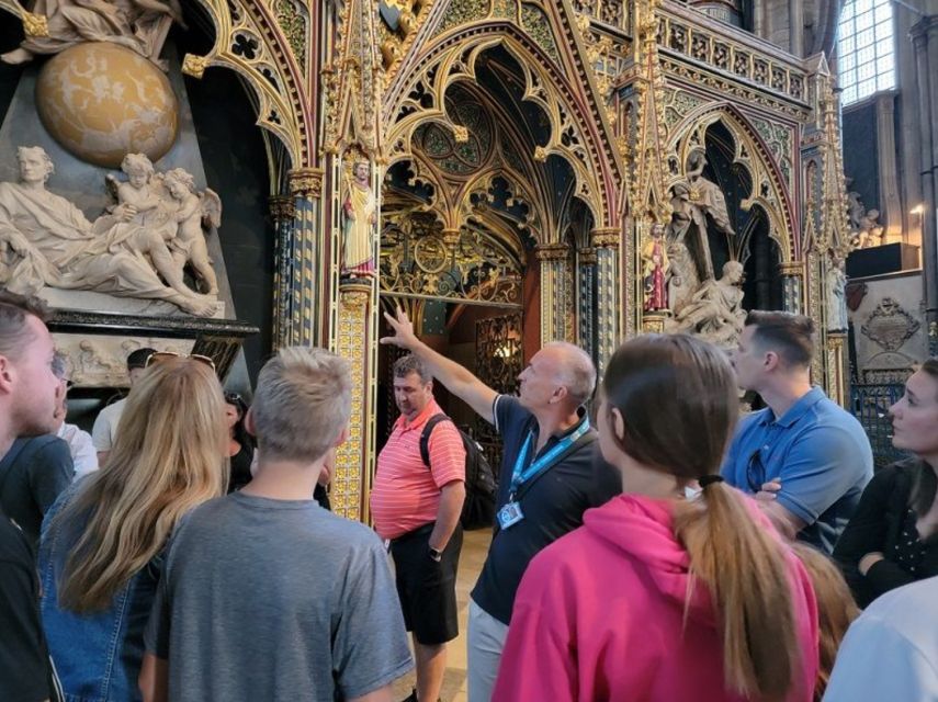 London: Buckingham, Big Ben & Westminster Abbey Tour - Group size, headsets, and pacing on a 3 to 7 hour route