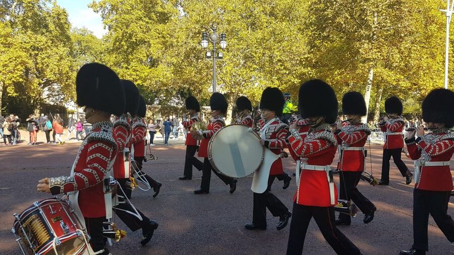 London: Buckingham Palace, Westminster Abbey & Big Ben Tour - Whitehall To Downing Street, With Pall Mall In The Mix