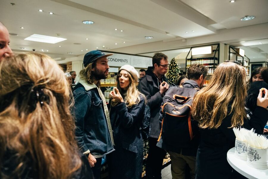 London: Cheese Walking Tour with Tastings - Paxton & Whitfield and the Churchill cheese link