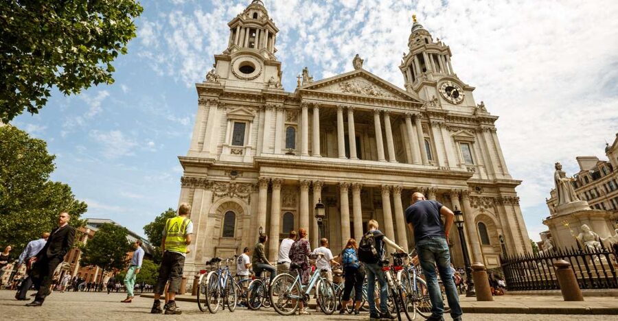 London: Classic Gold 3.5-Hour Bike Tour - What the guides do best, based on real tour experiences