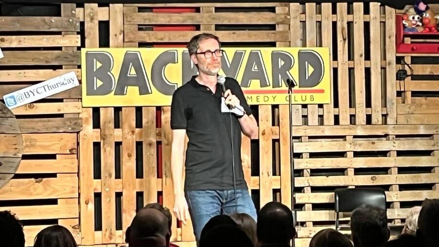 London: Friday Night at The Backyard Comedy Club - Key things to know before you go