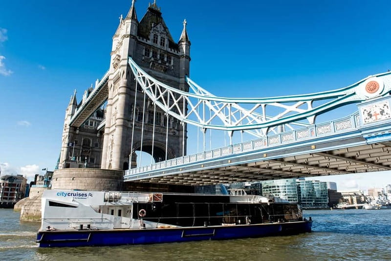 London: Fully Flexible River Thames Sightseeing Pass - Practical tips to get the best seats and avoid frustration
