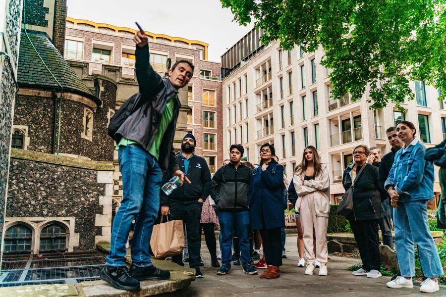 London: Ghastly Ghosts 2-Hour Walking Tour - Who should book this London ghost tour, and who might skip it