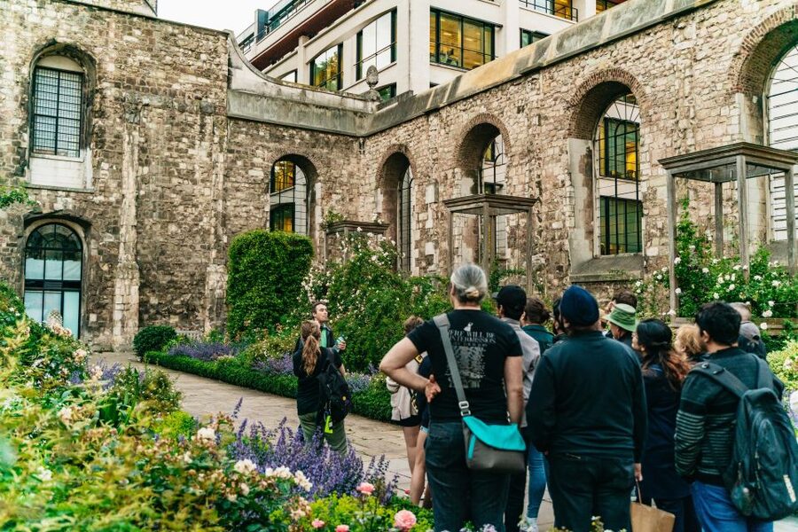 London: Ghastly Ghosts 2-Hour Walking Tour - Rain, pace, and what to wear for an after-dark walk