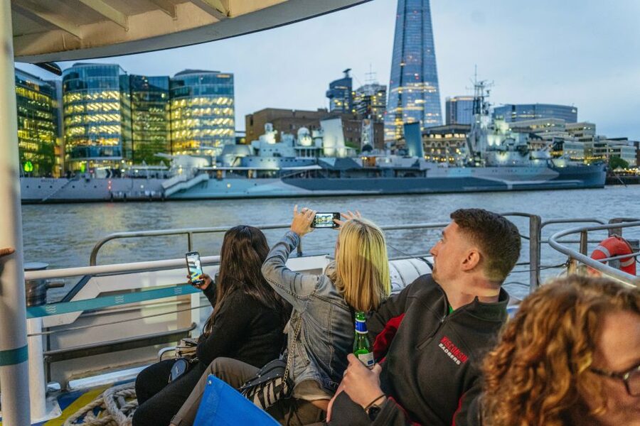 London: Ghost Walk and River Thames Boat Ride - Quick hits before you go