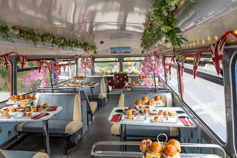 London: Great British Afternoon Tea Bus Tour - Getting to Embankment and finding the bus stop fast