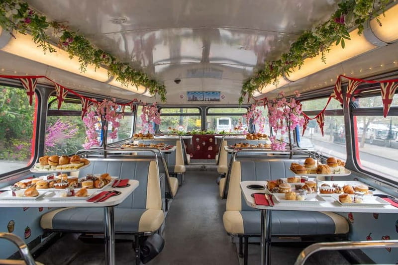 London: Great British Afternoon Tea Bus Tour - The 1.5 hour loop: how the sightseeing portion actually feels