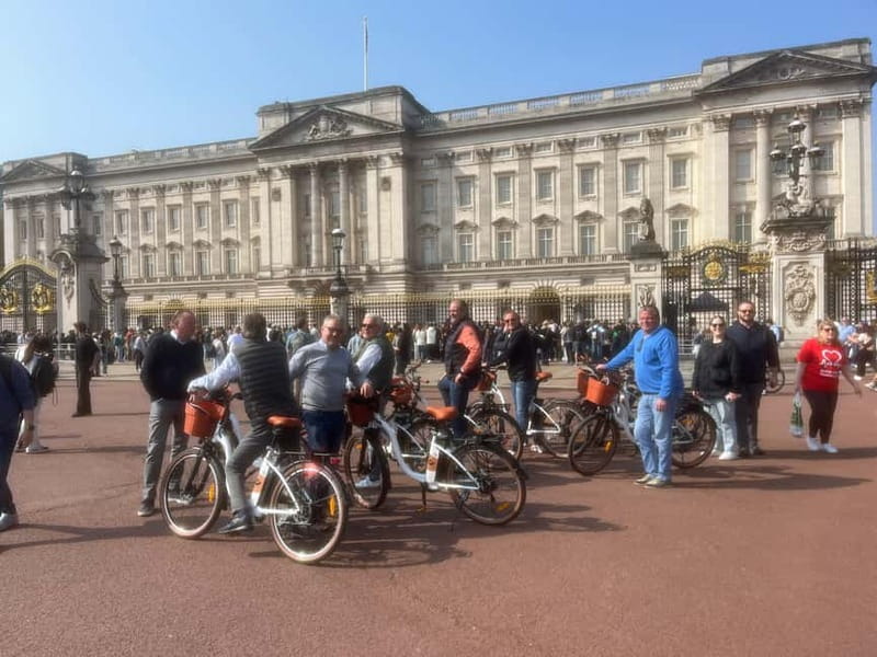 London: Guided E-bike Tour - London Bridge to Tower Bridge: Ending With Two Famous Crossings