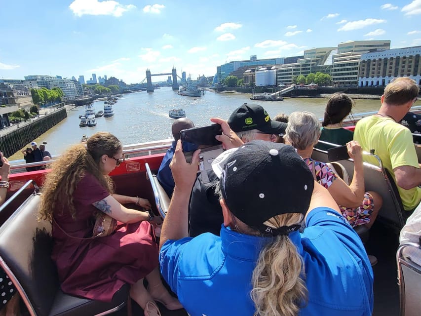 London: Guided Sightseeing Tour on a Vintage Open-Top Bus - Meeting point strategy: Embankment Stop 40b is your anchor
