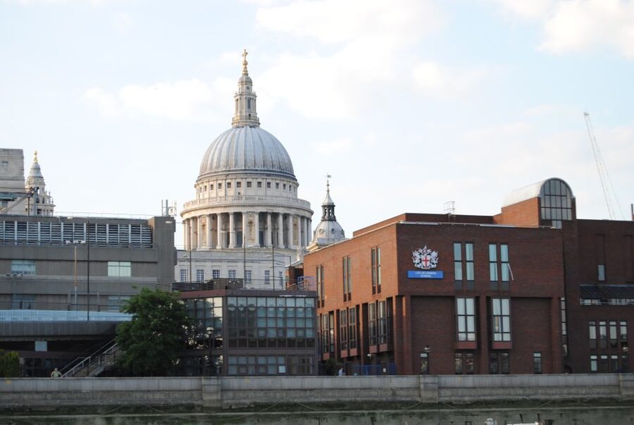 London Half-Day Private Chauffeur Driven Tour - The Tower of London and Crown Jewels Context: More Than a Photo Stop