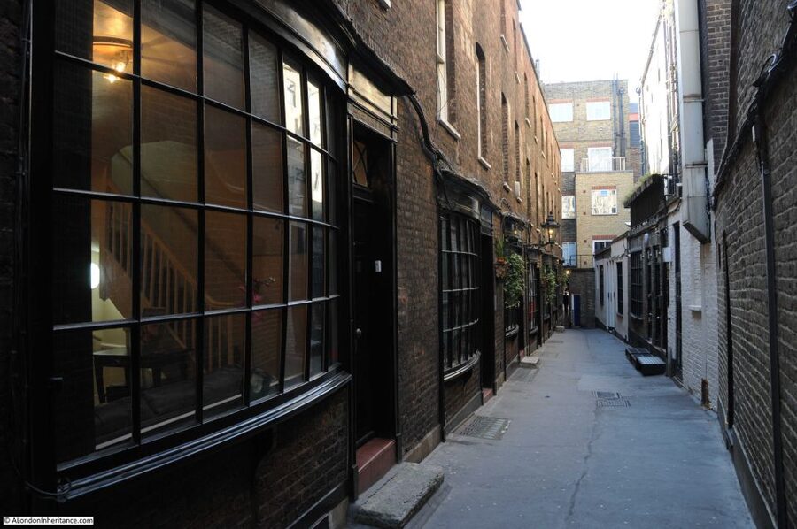 London: Harry Potter and the Clink Prison (Tour + Tickets) - Who this tour suits best (and who should rethink it)