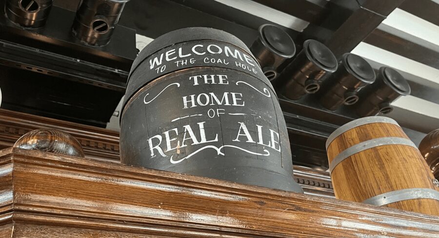 London: Historic London Pub Walking Tour - Entering Historic London Pubs With a Guide, Not a Checklist
