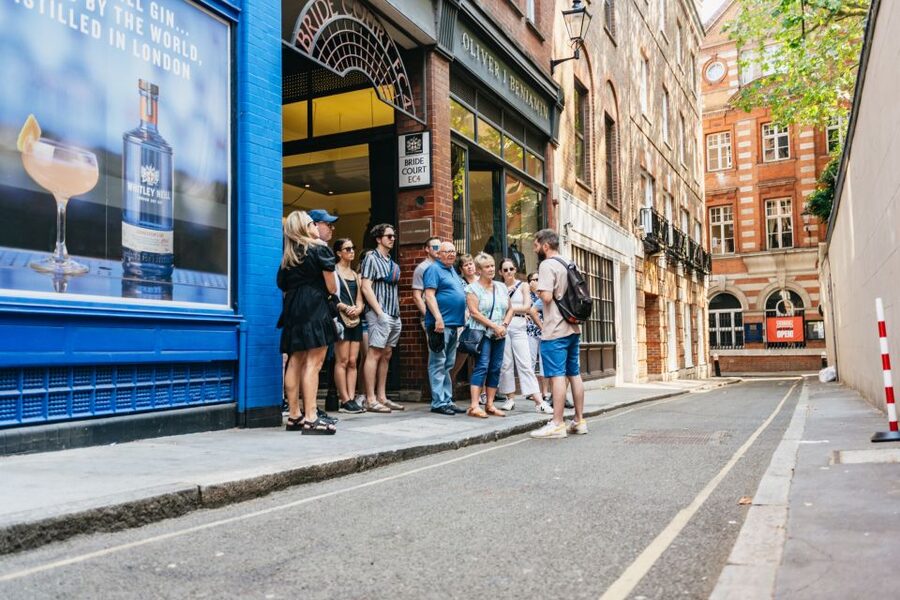 London: Historic Pubs of Central London Walking Tour - A Victorian gin palace stop for spirit lovers