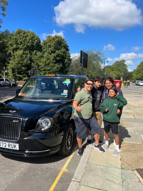 London: Iconic London Taxi Tour - Private 3 hour tour - Pickup anywhere in Central London, then a photo-first loop
