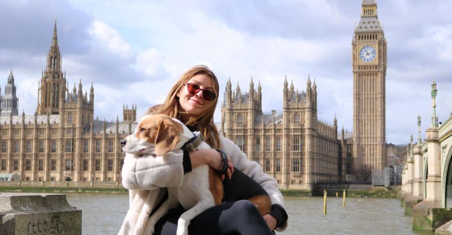 London: Insta Worthy Photoshoot Tour (customisable) - Pose Coaching for Couples, Solo Travelers, and Even Pets