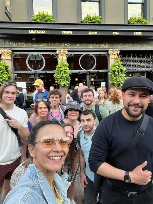 London: Jack the Ripper Tour with Historic Pub Stops - How Guides Turn the Mystery into a Live Walking Story