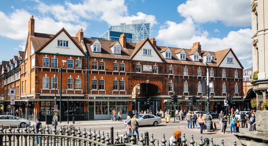 London: Jack the Ripper Walking Tour - St Botolph Without Aldgate and Mitre Square, Where the Tour Lands