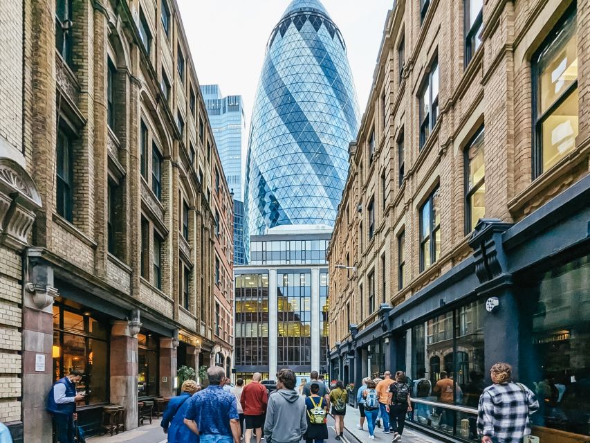 London: Jack the Ripper Walking Tour - Ripper Vision Tours - Crime scenes and mortuary photos: how the tour handles the darker material