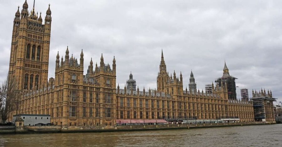 London: Kew to Westminster River Thames Cruise - What’s included, what’s not, and what you should plan to bring