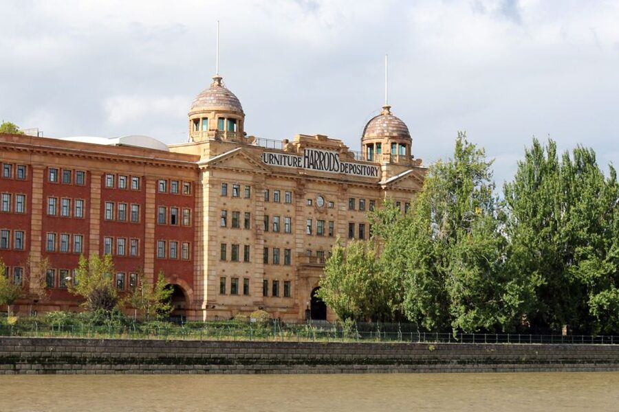 London: Kew to Westminster River Thames Cruise - The Thames route: what you’ll see in the 1.5-hour-to-3-hour window