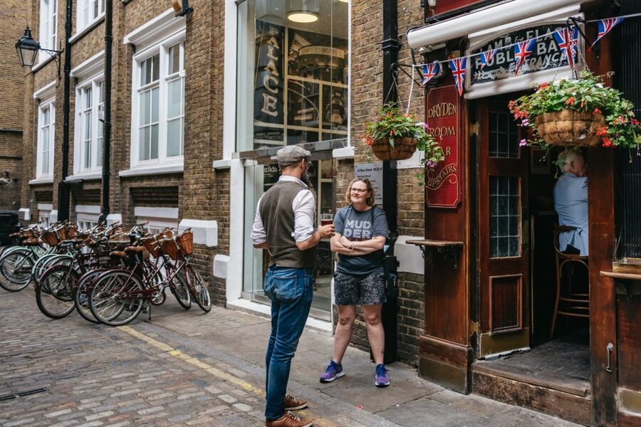 London: Landmarks & Secrets Bike Tour with Pub & Street Art - Start at 189 Hercules Road, SE1 7LD, and connect easily by tube