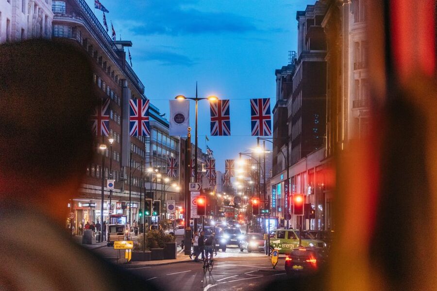 London: London by Night Sightseeing Open-Top Bus Tour - Stop-by-Stop: From Green Park to Piccadilly Circus at Night