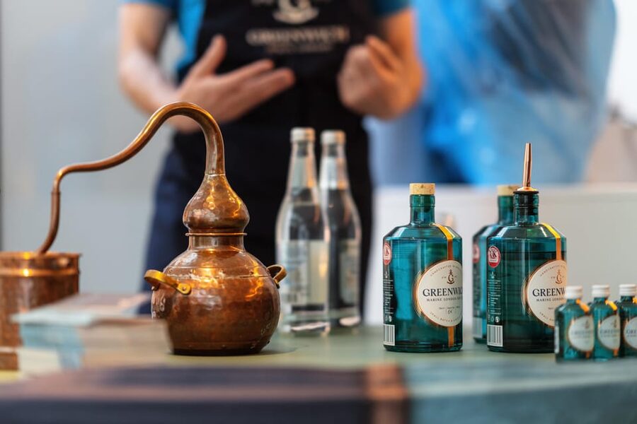 London: Make Your Own Gin Workshop with Take-home Bottle - Sampling botanicals and choosing your personal flavor recipe