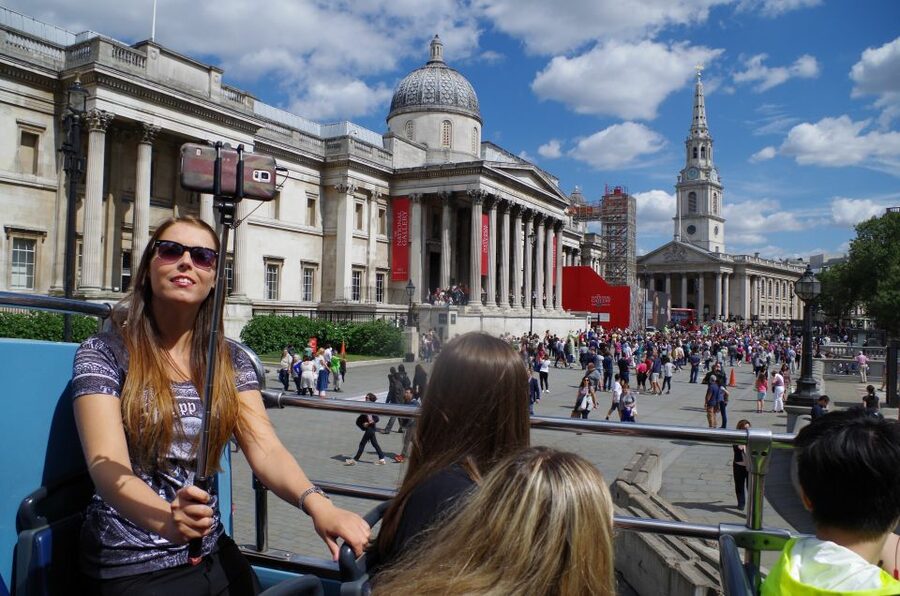 London: Panoramic Open-Top Bus Tour - Comfort on an open-top upper deck, and how to pick your seat