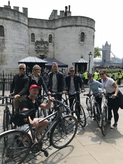 London: Parks and Palaces Guided Morning Bike Tour - Ola’s guide style: stories, photo help, and the small comfort extras