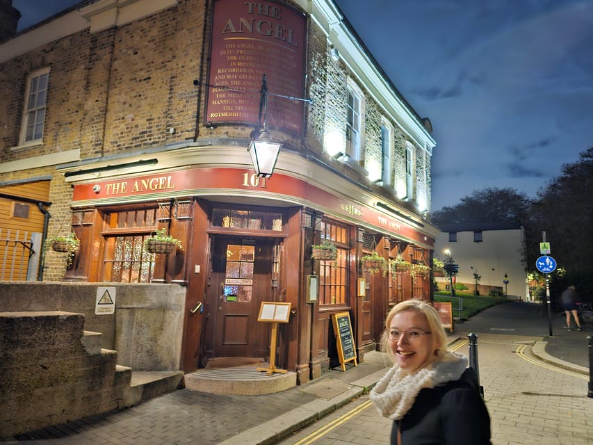 London: Pilgrims and Pirates Historical Pub Tour - Four riverside pubs where the stories slow down and stick