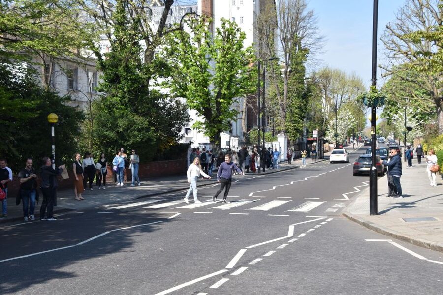 London: Private Beatles Taxi Tour - Sloane Square to Soho Square, the London story begins fast