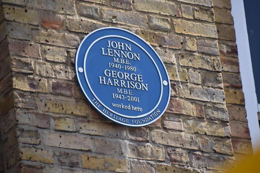 London: Private Beatles Taxi Tour - Abbey Road Studios area, plus the Abbey Road crossing moment