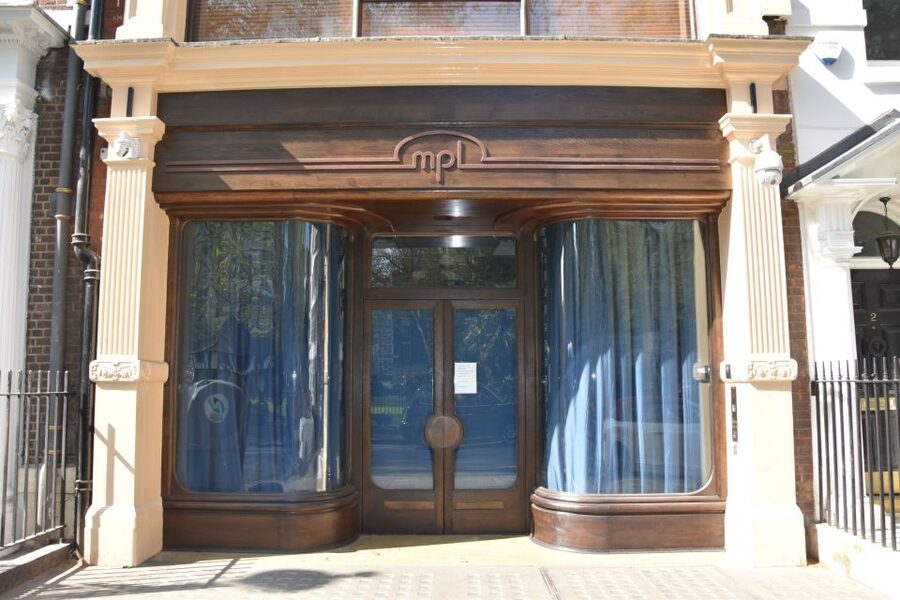 London: Private Beatles Taxi Tour - Recording in London at Trident Studios and beyond