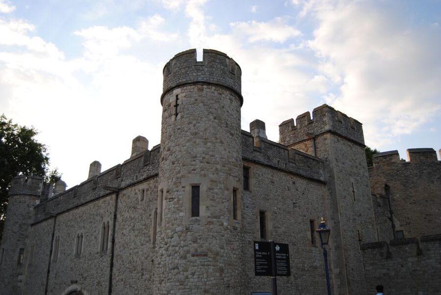 London: Private Chauffeur-Driven Sightseeing Tour - Guide and driver quality: what to watch for