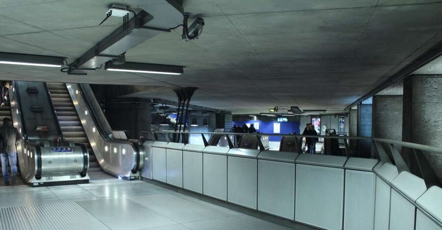 London: Private Underground and Tube Tour - The Oldest Railway Stretch, and the Stories Behind It