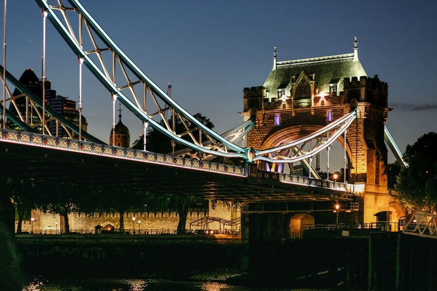London: River Thames Dinner Cruise - Price and value: what $94 buys you on the water