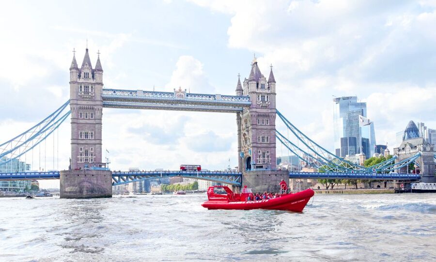 London: River Thames Speed Boat Tour - Entering Waterloo Pier Mode: Meeting at Thames Rockets