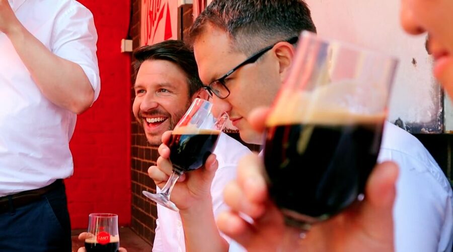London: Secret Beer Tour - Kicking Off in a 17th-Century Tap Room by the Thames