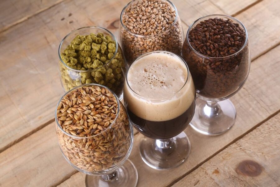 London: Secret Beer Tour - Meeting Near Tower Bridge, Then Getting Moving Before the Beer Is Gone