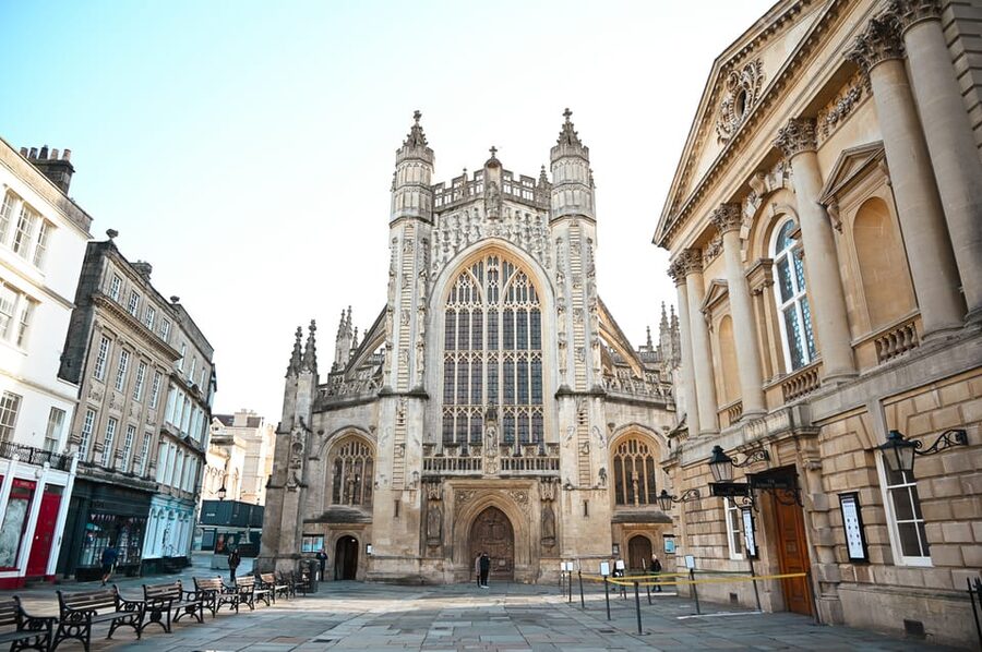 London: Stonehenge & Bath Day Trip with Optional Roman Baths - Bath Abbey, Pulteney Bridge, and the Georgian streets that make the city feel alive