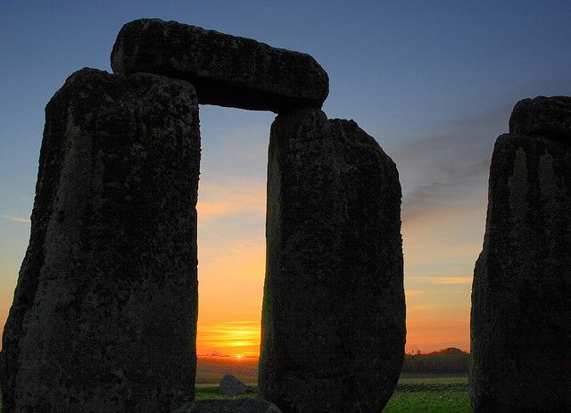London: Stonehenge, Stratford-Upon-Avon, and Bath Day Trip - The small practical stuff that makes or breaks the day