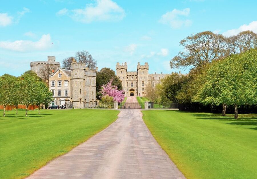 London: Stonehenge, Windsor, and Bath Day Trip by Bus - The coach to Bath: use the ride, then plan your walking