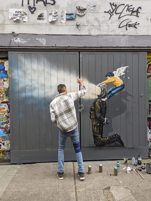 London: Street Art and Graffiti Guided Walking Tour - Starting at Old Spitalfields Market, finding the White Goat