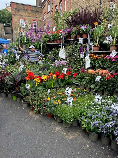 London: Sunday Markets Guided Walking Tour - Brick Lane: Where Vintage Shopping and Fashion Energy Show Up