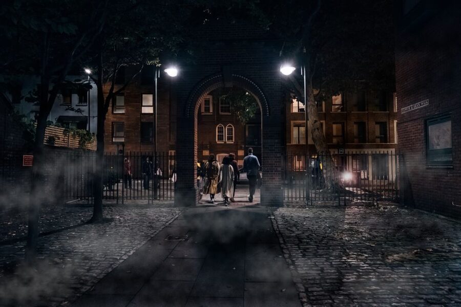 London: The Original Jack the Ripper Walking Tour - What to bring so the outdoor part is actually enjoyable
