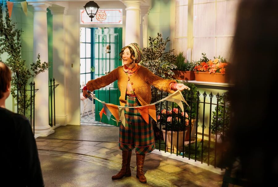London: The Paddington Bear Experience - Mr Gruber’s antique shop, treats, and photo souvenirs