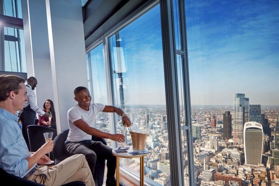 London: The View from The Shard - Outdoor platform time: sunset strategy and photo reality