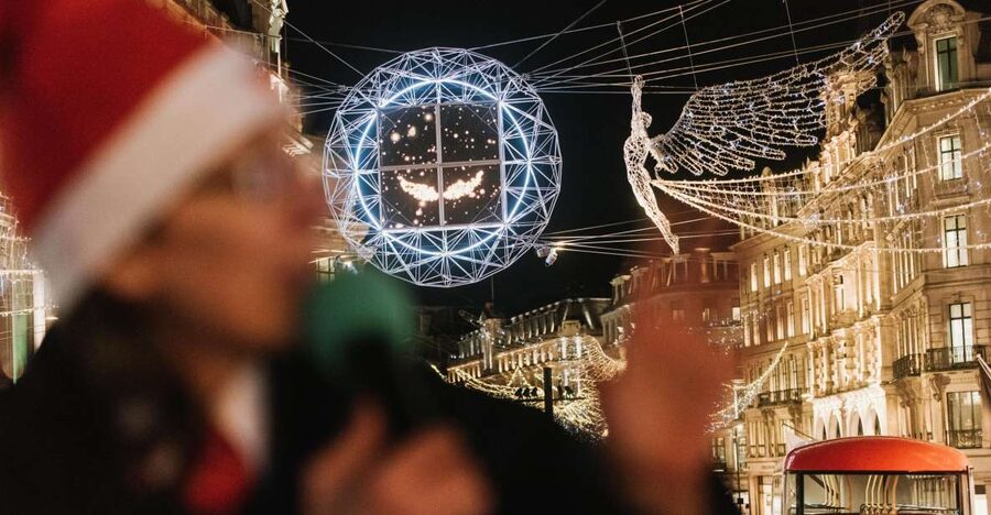 London: Tootbus Christmas Lights Tour incl walking tours - The Route, Stop by Stop, and What It’s Good For